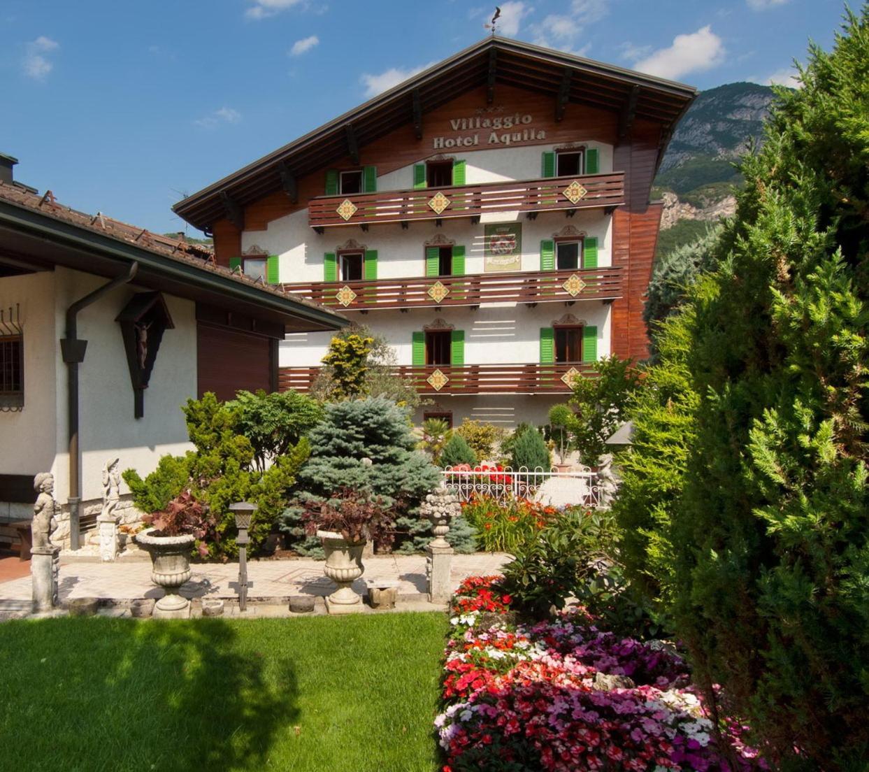Villaggio Hotel Aquila Calliano  Esterno foto