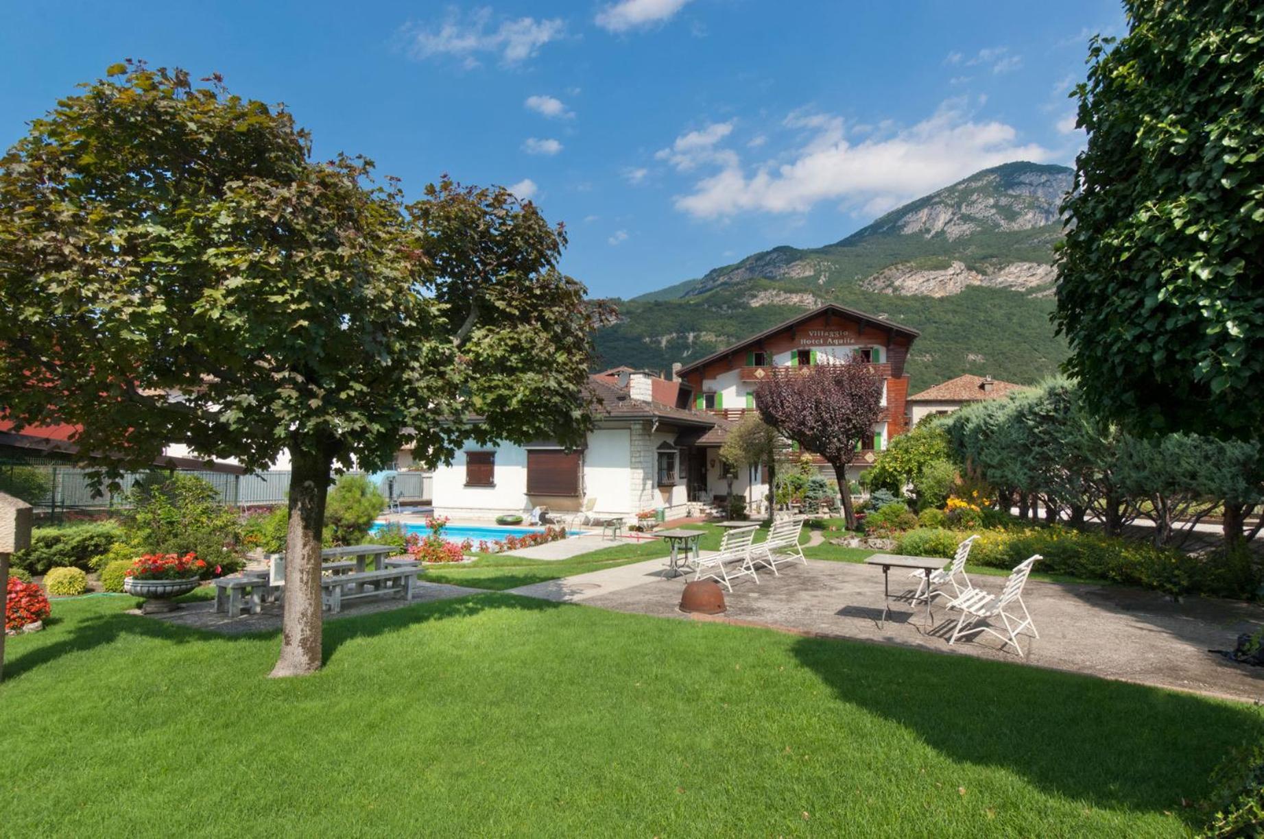 Villaggio Hotel Aquila Calliano  Esterno foto